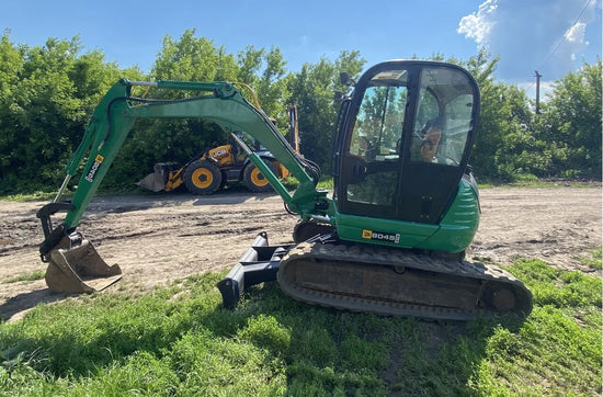 Jcb 8045 STS + 3 caçambas / Miniescavadeira 2007 4,75 T