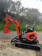 Mini Escavadeira Giratória Baimse de 2500 kg, Motor Kubota D1105 de 3 Cilindros