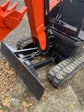 Mini Escavadeira Giratória Baimse de 2500 kg, Motor Kubota D1105 de 3 Cilindros