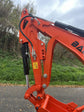 Mini Escavadeira Giratória Baimse de 2500 kg, Motor Kubota D1105 de 3 Cilindros
